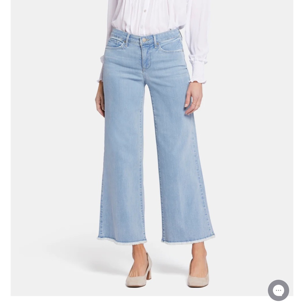 Brand new NYDJ Teresa wide leg jeans.